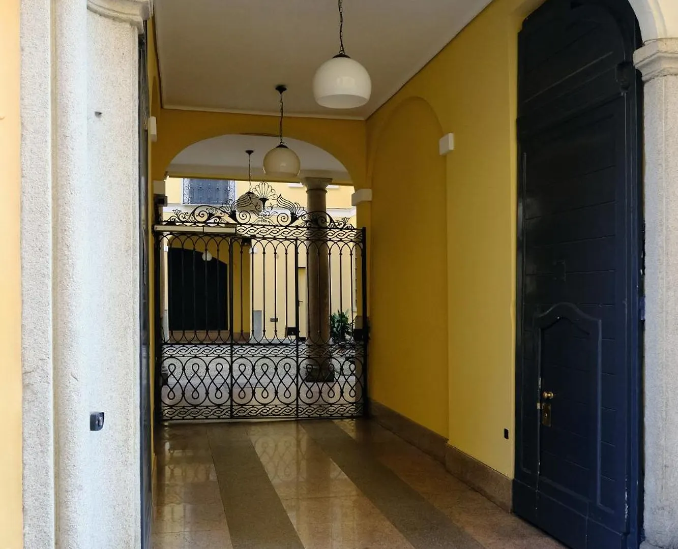 Comecasa Design Apartment Montenapoleone - Spiga Milan