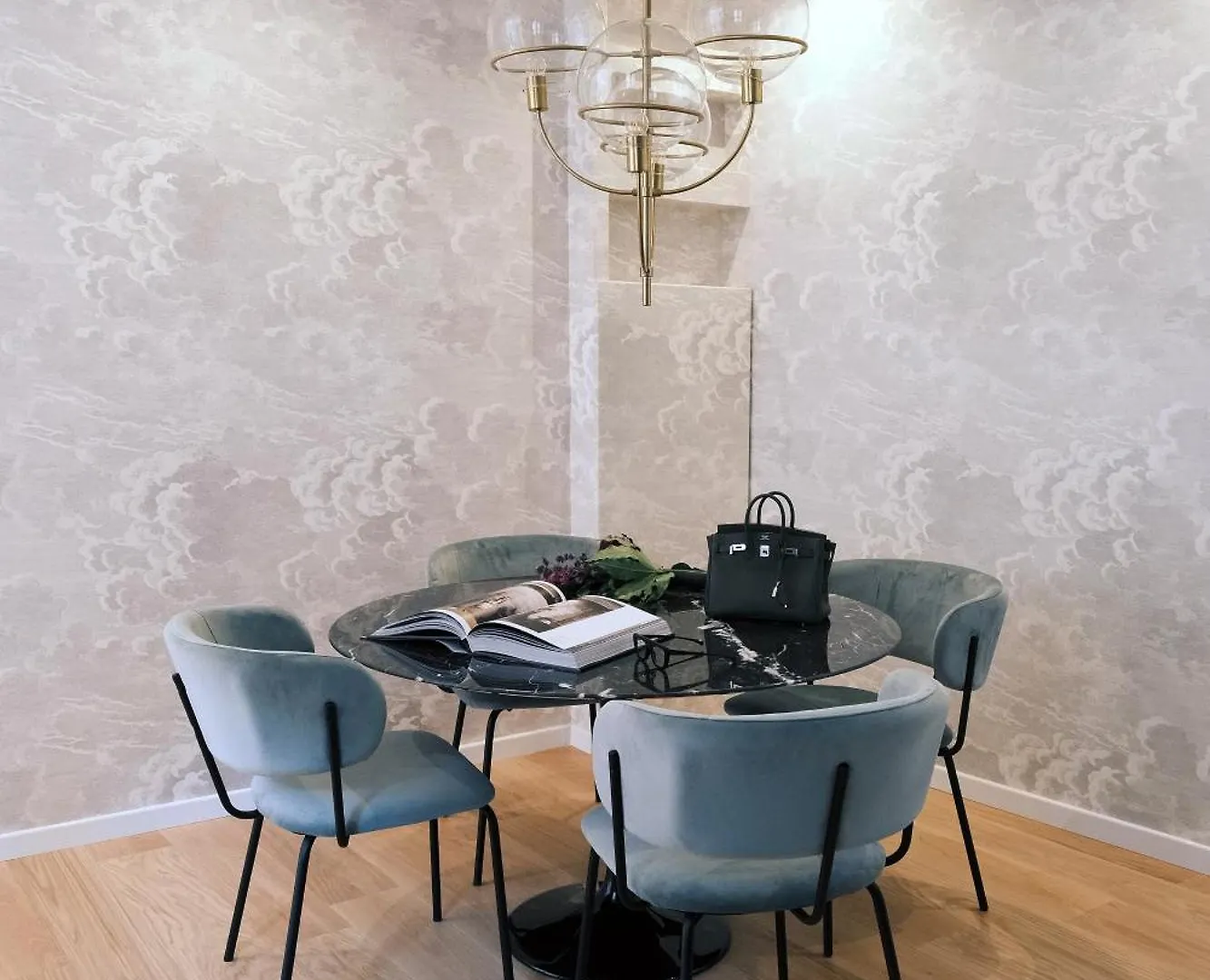 Comecasa Design Apartment Montenapoleone - Spiga Milan Italy